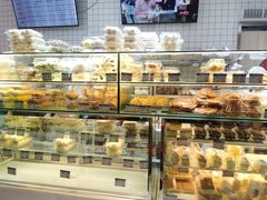 -白玉兰食品甜凤店(合生汇店)