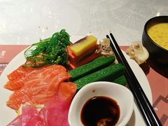 -四海一家自助餐(益田假日广场店)