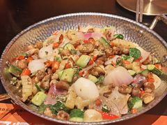 -何师烧烤Pro ·江湖川菜·小龙虾·精酿啤酒(太古里旗舰店)