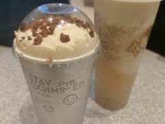 -喜茶(北京华贸购物中心店)