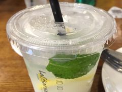 -乐凯撒披萨(东方新世界店)