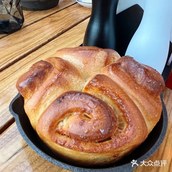 标帜餐厅The Kitchen Table(上海外滩W酒店店)