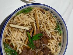 -镇南锅盖面馆(解放路店)