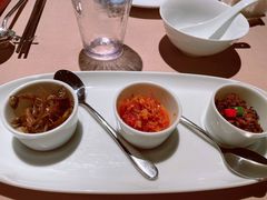 餐前小凉菜三样-荣轩(新荣记环球金融中心店)