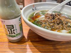 -湘人龙记老长沙米粉(鸟巢店)