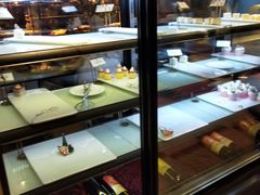面包甜点陈列柜-芭菲盛宴·环球美食(锦城万达广场店)