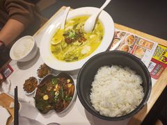 -霸蛮湖南菜·牛肉粉(荣京西街店)