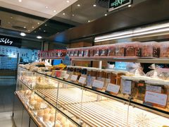 面包甜点陈列柜-BreadTalk面包新语·烘焙蛋糕(中心书城店)