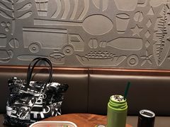 -星巴克臻选(南京艾尚天地店)