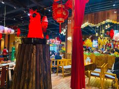 -老滇山寨•云南特色菜•地方菜•民族风情歌舞表演(金碧店)