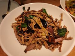 笋丝炒腊肉-胡马八破·川菜小馆(高新万达店)