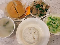 沙姜猪手饭-旺角宝港式茶餐厅(寮步店)
