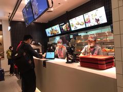 -肯德基(虹桥机场T2北指廊精选外卖点店)