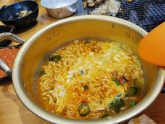 辛拉面-肉甲韩国木炭烤肉(新壹街1店)