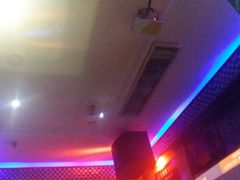 -唱吧麦颂KTV(东胜港悦广场店)