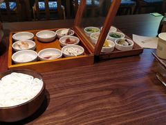-良米山·云南野生菌过桥米线(上海首店)