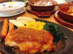 香辣烤肠配黑椒鸡排-萨莉亚意式餐厅(新洲佐阾新邑店)
