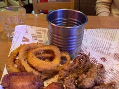 特色洛奇小吃拼盘-MR.ROCKY洛奇先生RESTAURANT&BAR(宝安壹方城店)