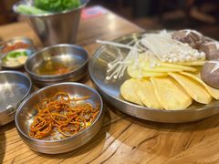 -韩景台烤肉(八大处店)