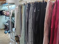 -眷顾自助服装工作室(中南金石国际广场A座店)