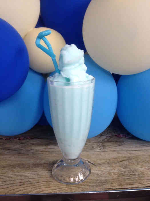 打分 家门口新开的店,蓝柑优酪沙冰味道不错呦,刨冰料足味道也很棒!