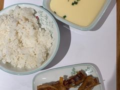 -老乡鸡(上海白玉兰广场店)