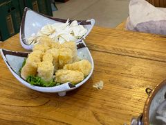 -毛辣果·贵州红酸汤牛肉火锅(西单店)