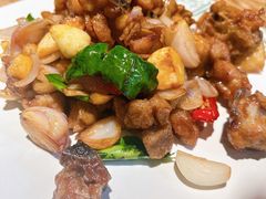 -云海肴·汽锅鸡·云南菜(天山百盛优客店)