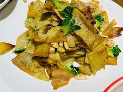 -黄泥岗·地道湖北菜(奥特莱斯店)