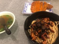 小牛汤-腔调面(斜土路店)