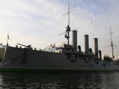 -阿芙乐尔号巡洋舰