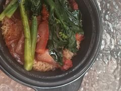 蜜汁叉烧腊肠凤爪煲仔饭-香港威特瑞茶餐厅(小白楼音乐厅店)