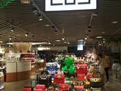 -LOL原创生活概念店(K11购物艺术中心店)