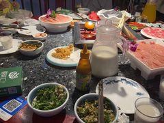 -二荆条·蜀鲜汇城市森林火锅