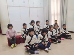 -童学馆·诗书礼乐少儿国学(光谷天地店)