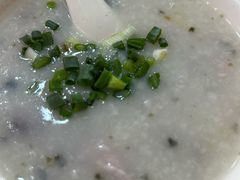 皮蛋瘦肉粥-味先肠粉(康王南店)