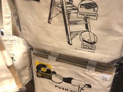 -诚品(信义店)