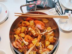 -七欣天香辣蟹火锅(闵行浦江欢乐颂店)