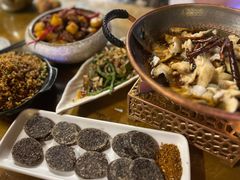 -隔壁老王·家常云南菜(花巷店)