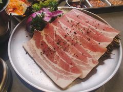 -围炉肉舍丹东海鲜烤肉·烤活鳗(步行街店)