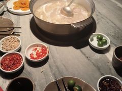 -百盛(万象城店)
