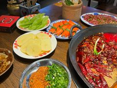 -萍姐火锅·公路夜市(武汉首店)