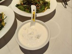 -小河公主秘制烤羊腿(小绿谷店)