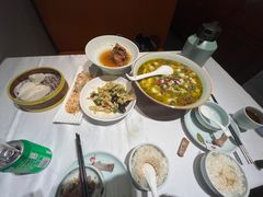 -江城小馆陕南妈妈菜·全球旅行餐厅(钟楼店)
