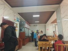 -闫家驴肉火烧(五四店)