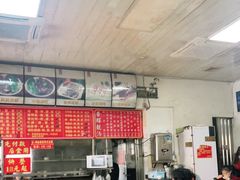 -香辉食馆(新兴路店)