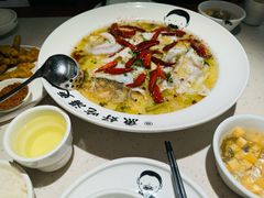 -江渔儿酸菜鱼·拔草餐厅(虎门君乐汇店)