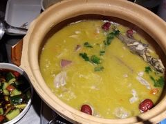 -龙巢盱眙龙虾·牛蛙·烧烤宵夜(八卦岭店)