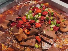 -渝是乎酸菜鱼(龙旗购物中心店)