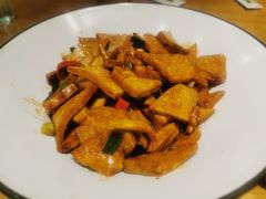 -胡子大厨·超级小炒肉(晶耀前滩店)